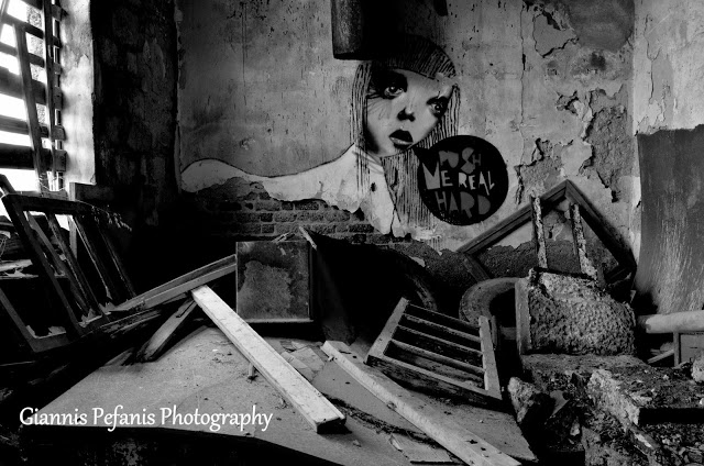 Φωτογραφικό ρεπορτάζ στη Θρυλική Βιομηχανία της Δραπετσώνας - Η εγκατάλειψη [video + photos] - Φωτογραφία 2
