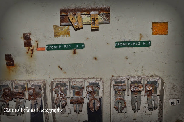 Φωτογραφικό ρεπορτάζ στη Θρυλική Βιομηχανία της Δραπετσώνας - Η εγκατάλειψη [video + photos] - Φωτογραφία 26