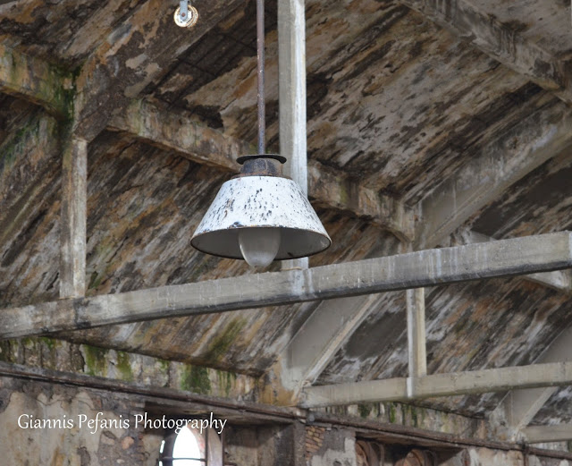 Φωτογραφικό ρεπορτάζ στη Θρυλική Βιομηχανία της Δραπετσώνας - Η εγκατάλειψη [video + photos] - Φωτογραφία 41