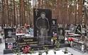 ΑΠΙΣΤΕΥΤΟ: Αντί για τάφους φτιάχνουν... παλάτια για τα νεκρά μέλη της ρωσικής μαφίας [photos] - Φωτογραφία 10