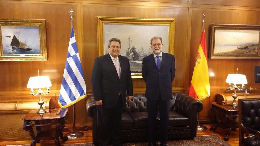 Συναντήσεις ΥΕΘΑ Πάνου Καμμένου με τον Πρέσβη της Γαλλίας στην Ελλάδα κ. Jean Loup Kuhn-Delforge και τον Πρέσβη της Ισπανίας στην Ελλάδα κ. Alfonso Lucini Mateo - Φωτογραφία 3