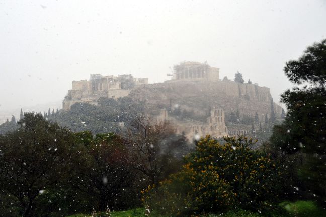 Δείτε την Ακρόπολη με χιόνια - Εντυπωσιακές εικόνες - Φωτογραφία 3