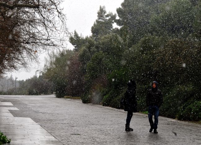 Δείτε την Ακρόπολη με χιόνια - Εντυπωσιακές εικόνες - Φωτογραφία 4