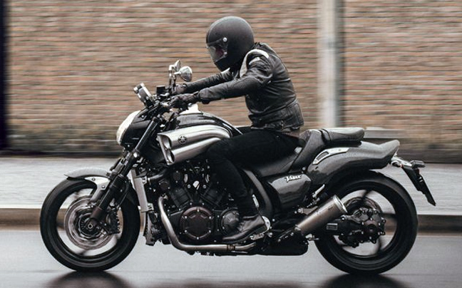 Εορταστική έκδοση του Yamaha VMAX Carbon - Φωτογραφία 4