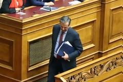Ύπνε που παίρνεις τα παιδιά...! Δείτε τον Βενιζέλο να τον παίρνει λίγο και κλάψτε; [photos]