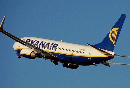 ΤΡΟΜΟΣ σε πτήση της Ryanair: Ο φόβος που μετατράπηκε σε απίστευτο γέλιο! [video] - Φωτογραφία 1