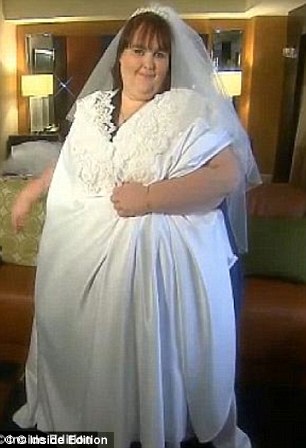 Δείτε πως κατάφερε να βρει την αγάπη αυτή η γυναίκα, που ζυγίζει 272 κιλά! [photos] - Φωτογραφία 3