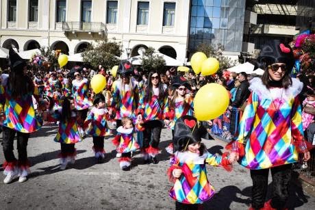 Πατρινό Καρναβάλι: Παρήλασαν 10.000 λιλιπούτειοι καρναβαλιστές και συνοδοί - Δείτε πλούσιο φωτορεπορτάζ - Φωτογραφία 9