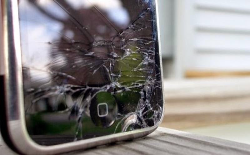 Έτσι μπορείτε να επισκευάσετε το σπασμένο σας iPhone ή Samsung στο... σπίτι - Φωτογραφία 1