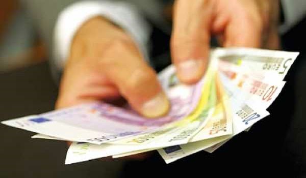 Δυτική Ελλάδα: Λογιστής υπεξαίρεσε 150.000 ευρώ απο χρήματα των πελατών του για την εφορία... - Φωτογραφία 1