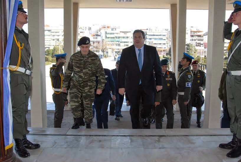 Δήλωση ΥΕΘΑ Πάνου Καμμένου μετά την επίσκεψη του στην 1η Στρατιά και στο ΑΤΑ - Φωτογραφία 3