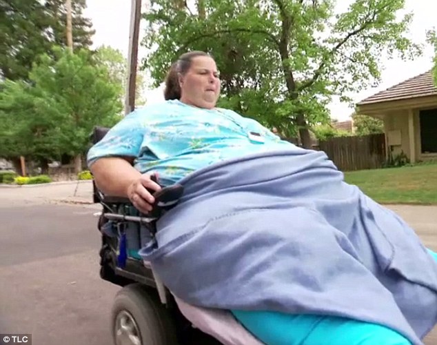 Σπαρακτικό: Αυτή η παχύσαρκη γυναίκα, αρνείται να σηκωθεί από το κρεβάτι, γνωρίζοντας πως θα πεθάνει! [photos] - Φωτογραφία 3