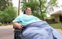 Σπαρακτικό: Αυτή η παχύσαρκη γυναίκα, αρνείται να σηκωθεί από το κρεβάτι, γνωρίζοντας πως θα πεθάνει! [photos] - Φωτογραφία 3