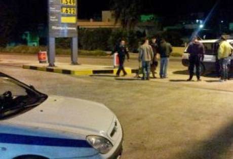 Κυλλήνη: Διέρρηξαν δεύτερη φορά το ίδιο βενζινάδικο - Η κάμερα έπιασε τους δράστες - Φωτογραφία 1