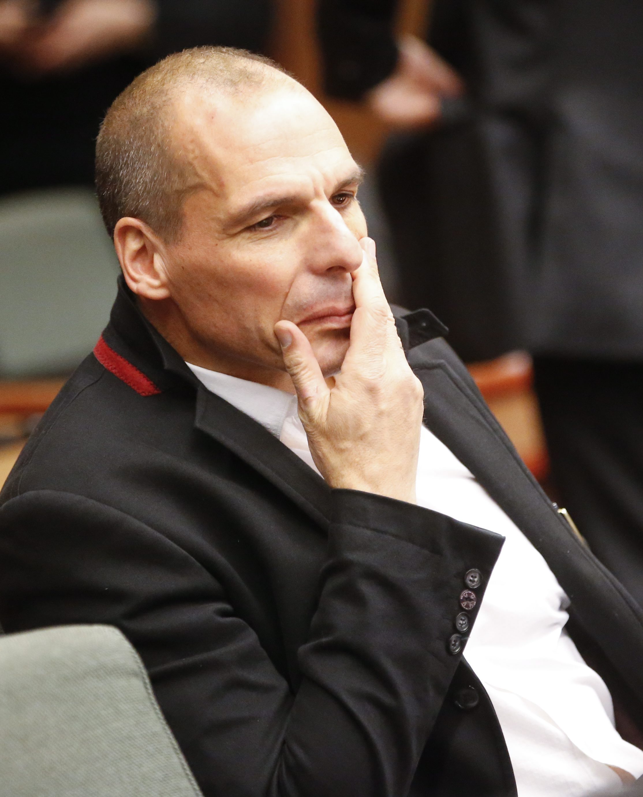 Δείτε τον Βαρουφάκη στη συνεδρίαση του Eurogroup - Σκεπτικός δείχνει ο Έλληνας Υπουργός [photos] - Φωτογραφία 2