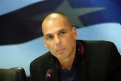 Ξεκινάει κόντρα μεταξύ Βαρουφάκη και Peter Spiegel; Ο δημοσιογράφος χαρακτήρισε άτολμο τον Έλληνα Υπουργό