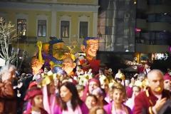 Πάτρα: Δείτε φωτογραφίες από τη νυχτερινή ποδαράτη