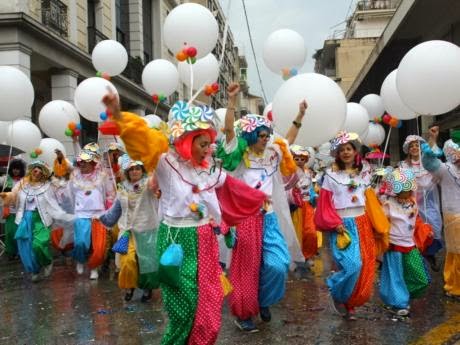 Δείτε φωτογραφίες από την Μεγάλη Παρέλαση του Πατρινού Καρναβλιού - Φωτογραφία 1
