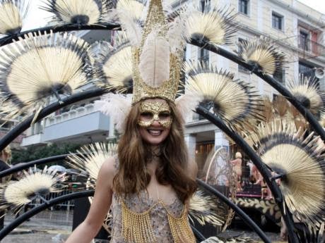 Δείτε φωτογραφίες από την Μεγάλη Παρέλαση του Πατρινού Καρναβλιού - Φωτογραφία 16