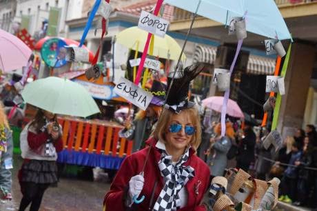 Δείτε φωτογραφίες από την Μεγάλη Παρέλαση του Πατρινού Καρναβλιού - Φωτογραφία 3
