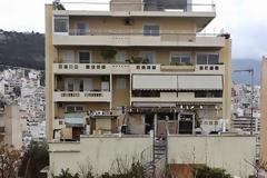 Γείτονες του Τσίπρα περιγράφουν: Αυτές είναι οι καθημερινές συνήθειες του Πρωθυπουργού και της γυναίκας του που δεν έχουν κόψει! [photos]