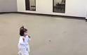 Το 3χρονο κοριτσάκι θαύμα του Τάε Κβον Ντο [video]