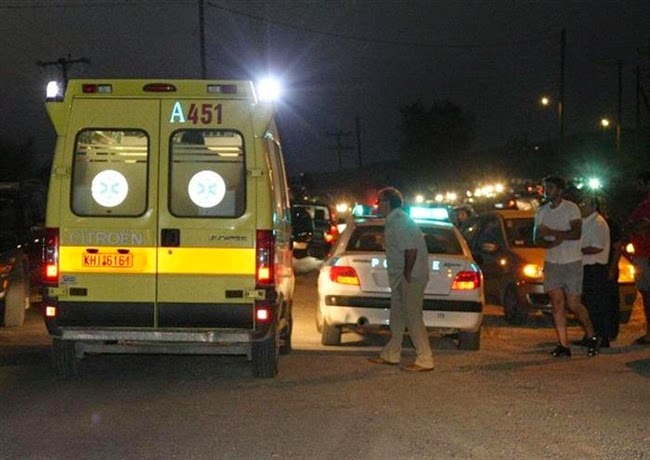 Αχαΐα: Θανατηφόρα σύγκρουση ΙΧ με λεωφορείο στον Αλισσό - Νεκρός ο οδηγός του αυτοκινήτου - Φωτογραφία 1