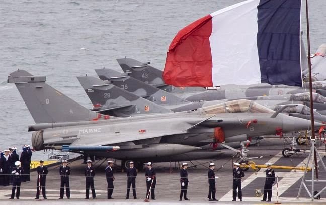 Η Γαλλία ρίχνει και αεροπλανοφόρο στη μάχη κατά του Ισλαμικού Κράτους - Φωτογραφία 1