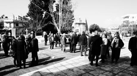 Πάτρα: Θλίψη στην κηδεία του Γιάννη Βουλδή - Φωτογραφία 9