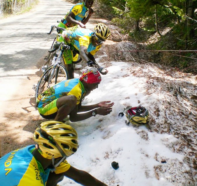 Δείτε πώς αντέδρασαν αθλητές από την Ρουάντα όταν είδαν χιόνι για πρώτη φορά - Φωτογραφία 4