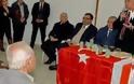 Σάλος στα Κατεχόμενα: Τι σέρβιραν πάνω σε τουρκική σημαία;