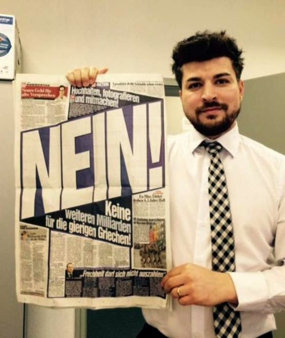Προκλητική εκστρατεία της Bild: Οι selfies των Γερμανών με το όχι στην Ελλάδα - Φωτογραφία 4