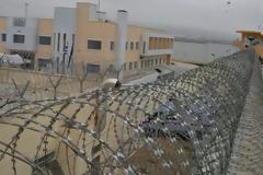 Ασύλληπτο: Που νομίζετε ότι είχαν βάλει τα κινητά για να τα δώσουν στις φυλακές Δομοκού; [photos]