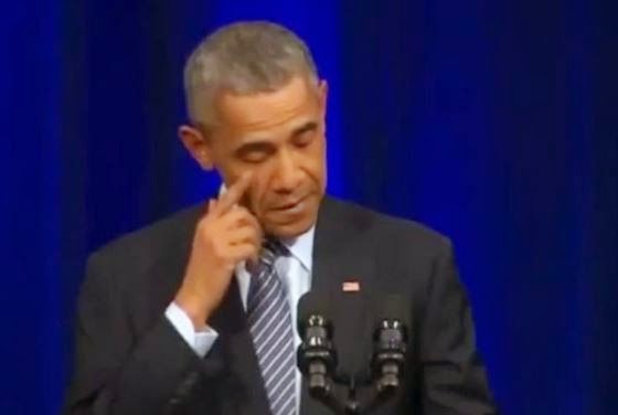 ΗΠΑ: Για ποιον δάκρυσε ο Ομπάμα; - Φωτογραφία 1