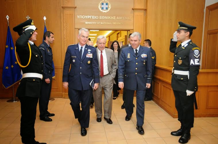 Συνάντηση ΥΕΘΑ Πάνου Καμμένου με τον Διοικητή της Διοίκησης Μεταφορών του Αμερικάνικου Υπουργείου Άμυνας Πτέραρχο Πωλ Σέλβα - Φωτογραφία 5