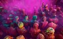 Holi Festival: Η εντυπωσιακή γιορτή στην Ινδία που γεμίζει τις πόλεις με χρώμα [photos] - Φωτογραφία 8