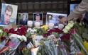 Ο Ρέντσι άφησε λουλούδια στο σημείο δολοφονίας του Νεμτσόφ