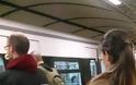 Πόσο πιο απλός πια; Δείτε τον Γιάνη Βαρουφάκη στο μετρό να ανοίγει διάλογο με τουρίστα! - Φωτογραφία 3