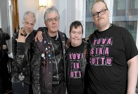 Το απαράδεκτο σχόλιο της Μαγγίρα για το Φινλανδικό συγκρότημα με σύνδρομο Down που θα λάβει μέρος στην Εurovision που προκάλεσε αντιδράσεις! [photo] - Φωτογραφία 2