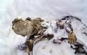 Βρήκαν μούμιες ηλικίας 55 ετών θαμμένες στο χιόνι - Φωτογραφία 2