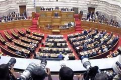 Ποιά βουλευτής-έκπληξη έχει το πορτρέτο του Λένιν στο γραφείο της