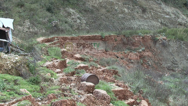 )Κραυγή απόγνωσης απο 2 ηλικιωμένες στην Ανω Μυρσίνη... - Φωτογραφία 5