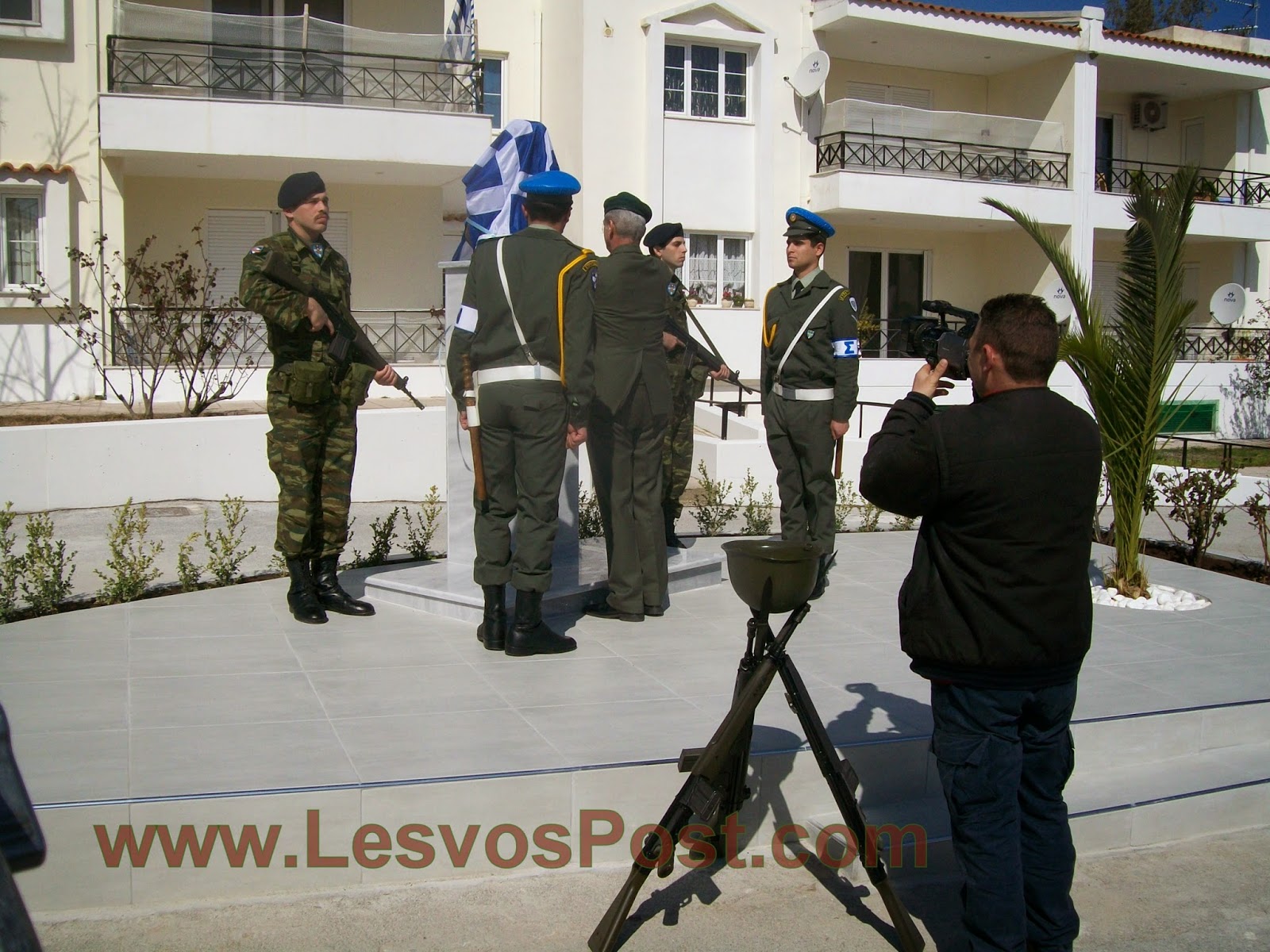 Αποκαλυπτήρια προτομής του Ανχη (ΠΖ) ΚΩΝ/ΝΟΥ ΠΟΛΥΖΩΝΗ στη Βαρειά Μυτιλήνης (ΒΙΝΤΕΟ,ΦΩΤΟ) - Φωτογραφία 24