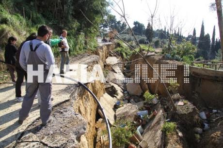 Ηλεία: Καταρρέει ένα ολόκληρο χωριό - Ανοιξε η γη και καταπίνει δρόμους και σπίτια! - Φωτογραφία 5