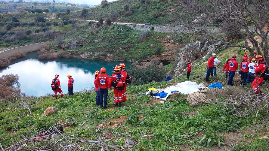 Εντοπισμός και διάσωση τραυματισμένων στον Αλμυρό - Φωτογραφία 3