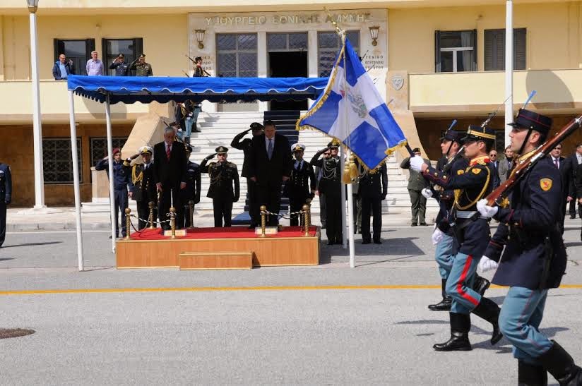 Επίσημη επίσκεψη του Προέδρου της Δημοκρατίας κ. Προκόπη Παυλόπουλου στο ΥΠΕΘΑ - Φωτογραφία 4