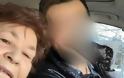 Την αναγνωρίζετε; Μαμά έλληνα τραγουδιστή κάνει selfie με τον γιό της