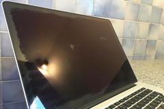 Πρόβλημα στα MacBook Pro με αποκόλλησης της μεμβράνης στην οθόνη