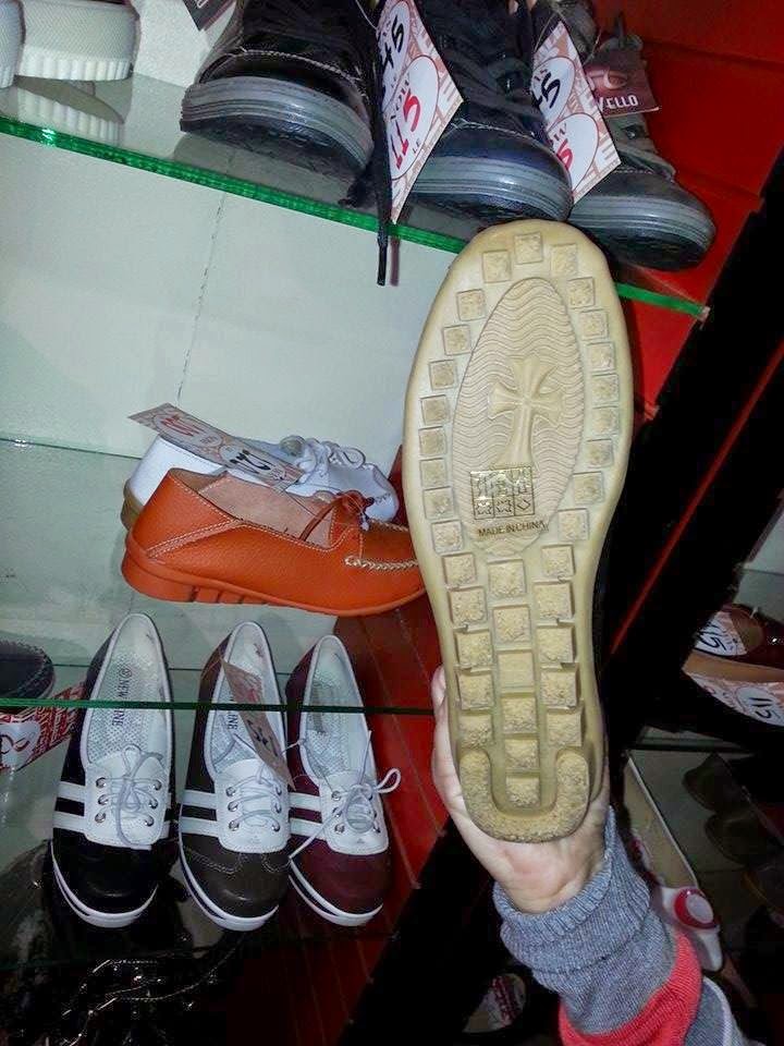 ΠΡΟΣΟΧΗ: Κινέζικα παπούτσια με σταυρό στις σόλες [photos] - Φωτογραφία 2