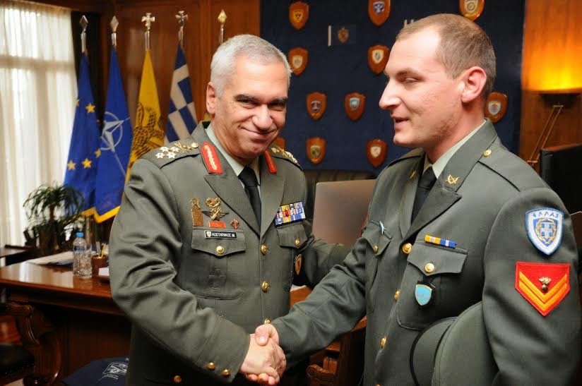 Ο ΥΕΘΑ Πάνος Καμμένος τίμησε τον ΕΠΟΠ Λχία (ΠΖ) Παναγιώτη Παπαδόπουλο - Φωτογραφία 2